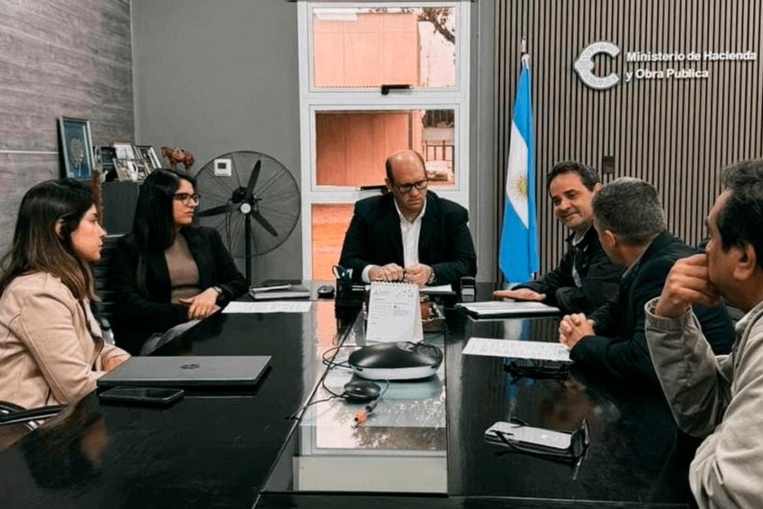 La Provincia y MARA firmaron acuerdos para el hospital de Andalgalá y las rutas del oeste