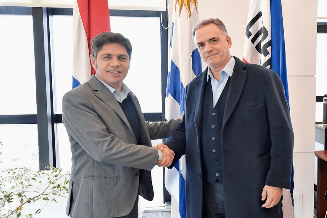 Kicillof cerró acuerdos en Uruguay y cruzó a Milei por la ciencia y la crisis con Brasil